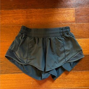 Lululemon Hotty Hot Low-Rise Lined Short 2.5”. Size: 2. Color: True Navy.